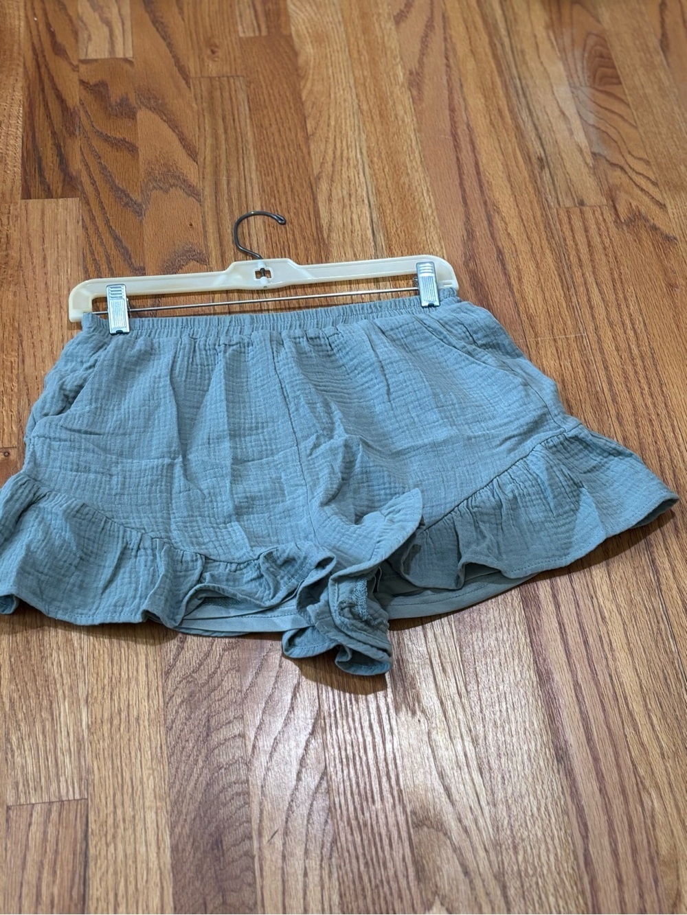 Listicle Ruffle-Hem Casual Shorts in Sage S